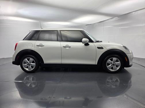 White Metallic 2024 MINI Hardtop Cooper