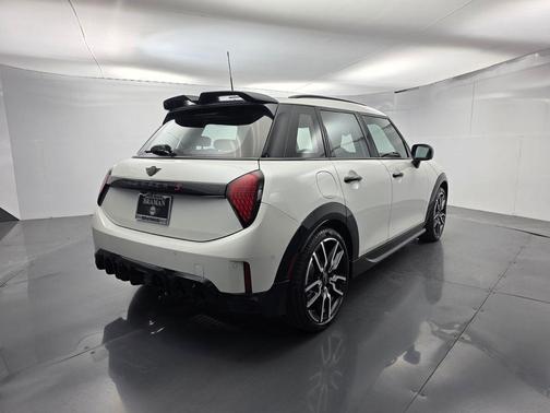 White Metallic 2026 MINI Hardtop Cooper S