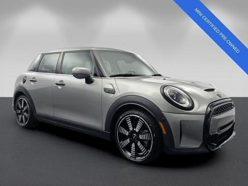 Silver 2024 MINI Hardtop Cooper S