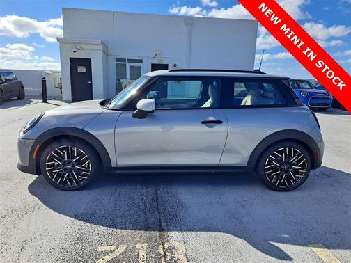 2025 MINI Hardtop Cooper