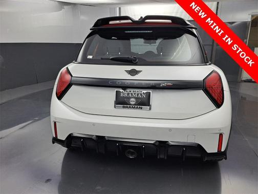 2025 MINI Hardtop JCW