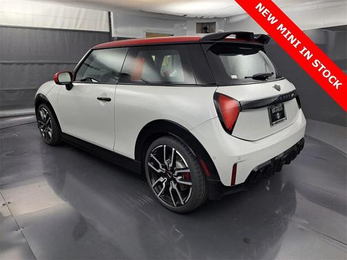2025 MINI Hardtop JCW