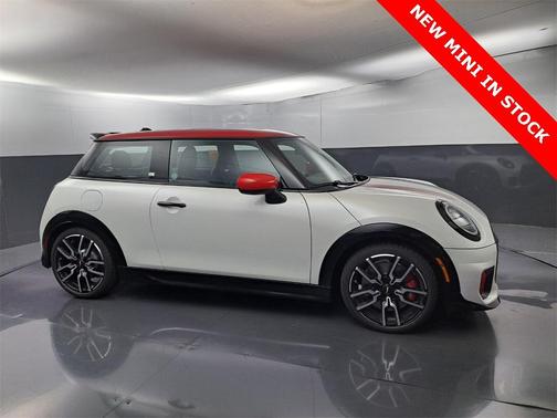 2025 MINI Hardtop JCW
