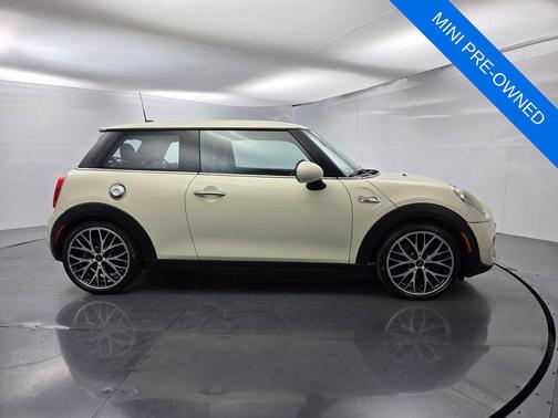 Pepper White 2017 MINI Hardtop Cooper S