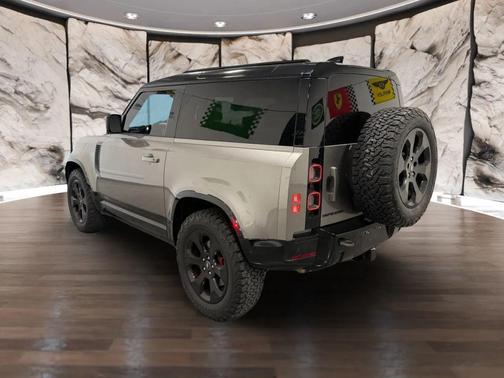 2022 Land Rover Defender 90 X