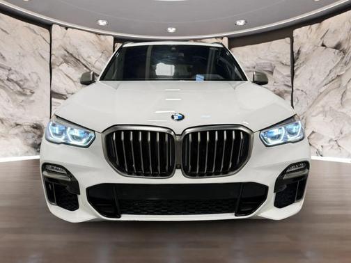 2020 BMW X5 M50i