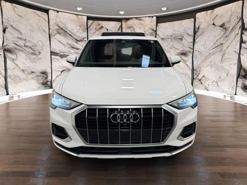 2022 Audi Q3 40 Premium