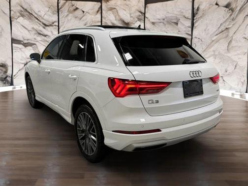 2022 Audi Q3 40 Premium