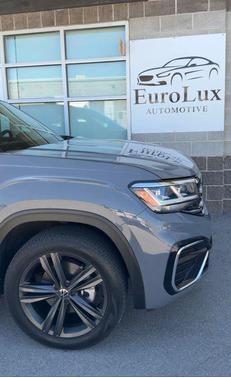 Blue/Gray 2022 Volkswagen Atlas Cross Sport 2.0T SEL