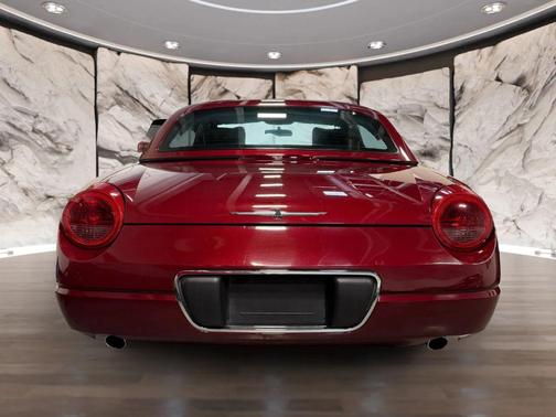 2004 Ford Thunderbird Base