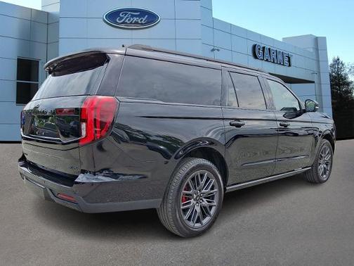 AGATE BLACK METALLIC 2025 Ford Expedition PLATINUM