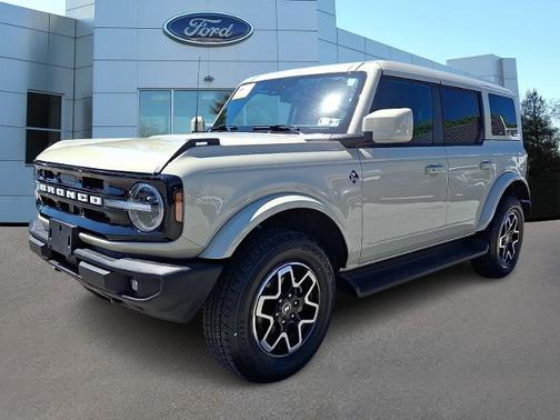 DESERT SAND 2025 Ford Bronco OUTER BANKS