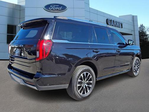 AGATE BLACK METALLIC 2025 Ford Expedition PLATINUM
