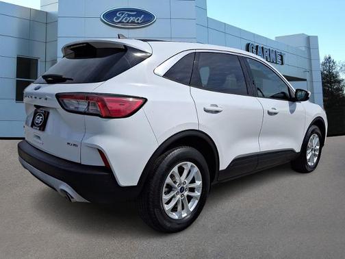 OXFORD WHITE 2020 Ford Escape SE