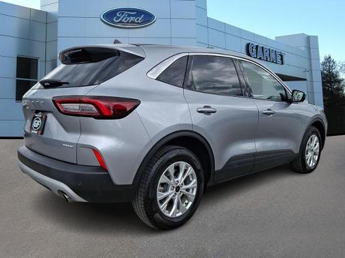 ICONIC SILVER METALLIC 2023 Ford Escape ACTIVE