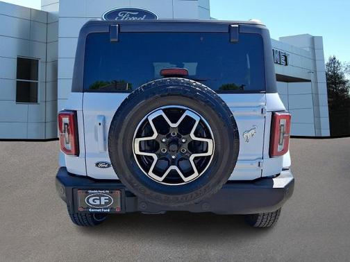 OXFORD WHITE 2025 Ford Bronco OUTER BANKS
