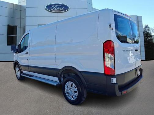 OXFORD WHITE 2025 Ford Transit-250