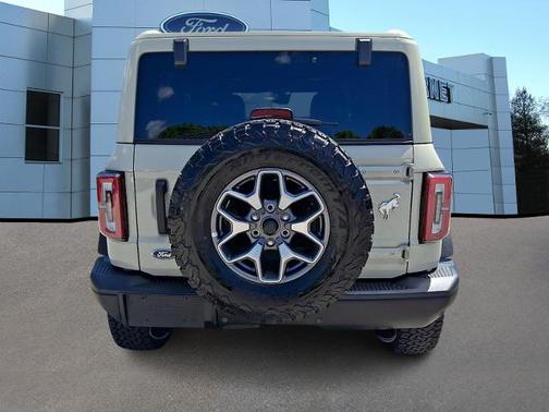 DESERT SAND 2025 Ford Bronco BADLANDS