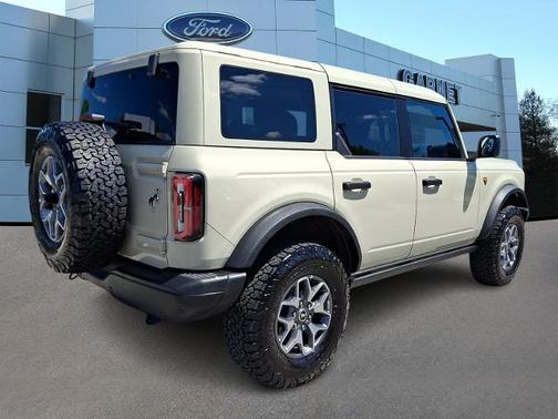 DESERT SAND 2025 Ford Bronco BADLANDS