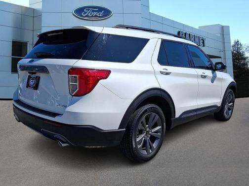 STAR WHITE MET TRI-COAT 2023 Ford Explorer XLT