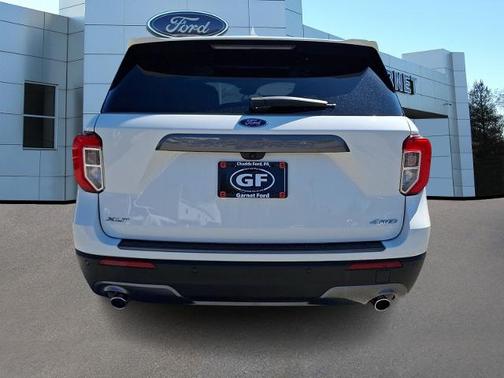 STAR WHITE MET TRI-COAT 2023 Ford Explorer XLT
