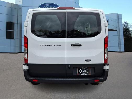 OXFORD WHITE 2025 Ford Transit-250