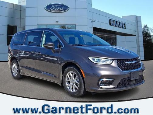 Gray 2023 Chrysler Pacifica TOURING L