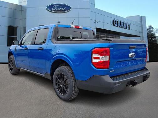VELOCITY BLUE METALLIC 2022 Ford Maverick XL