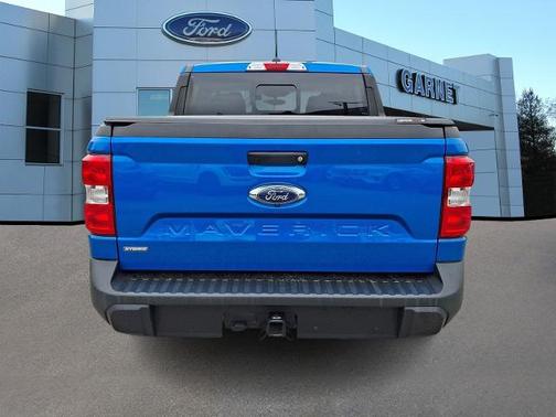VELOCITY BLUE METALLIC 2022 Ford Maverick XL
