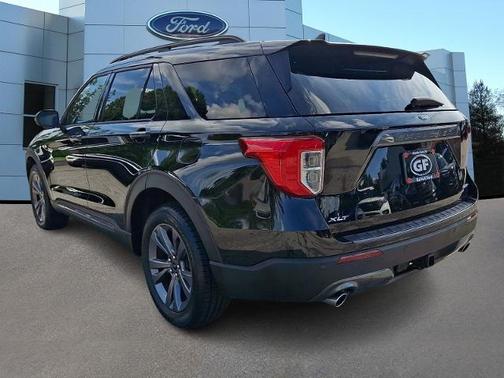 AGATE BLACK METALLIC 2023 Ford Explorer XLT