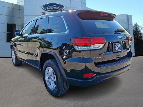 2020 Jeep Grand Cherokee LAREDO