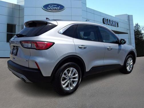 INGOT SILVER METALLIC 2020 Ford Escape SE