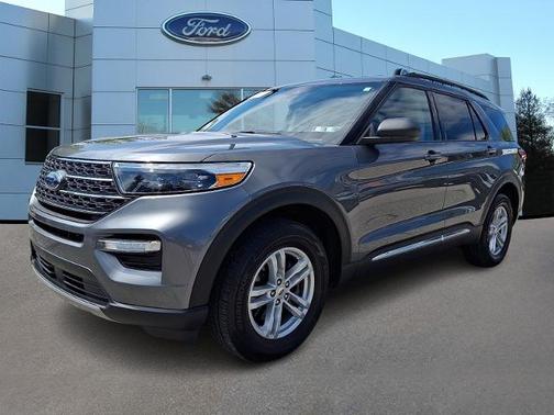 CARBONIZED GRAY METALLIC 2023 Ford Explorer XLT