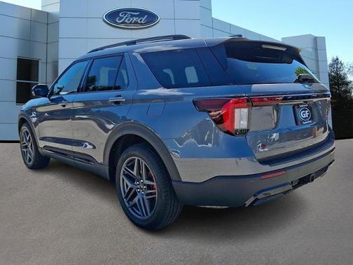 CARBONIZED GRAY METALLIC 2025 Ford Explorer ST-LINE