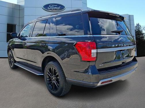 DARK MATTER GRAY METALLIC 2023 Ford Expedition XLT