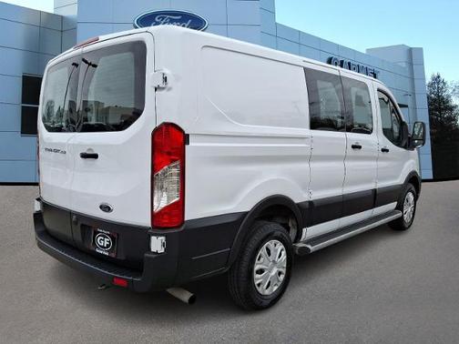 2023 Ford Transit-250