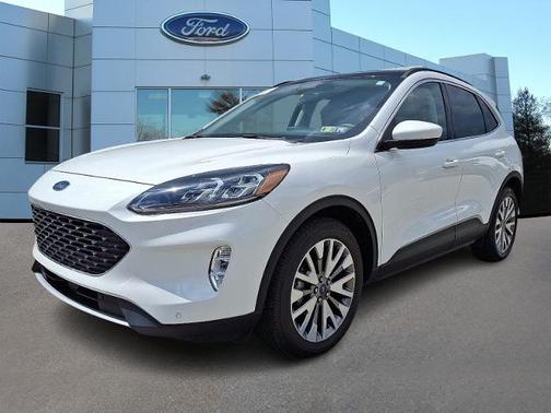 2022 Ford Escape TITANIUM