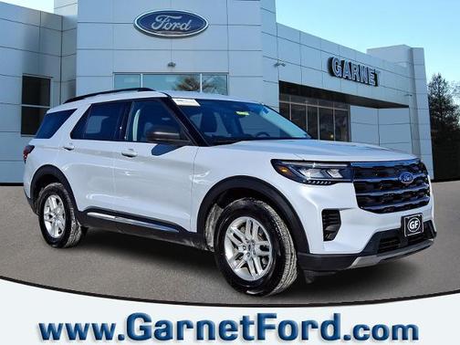SPACE WHITE METALLIC 2025 Ford Explorer ACTIVE