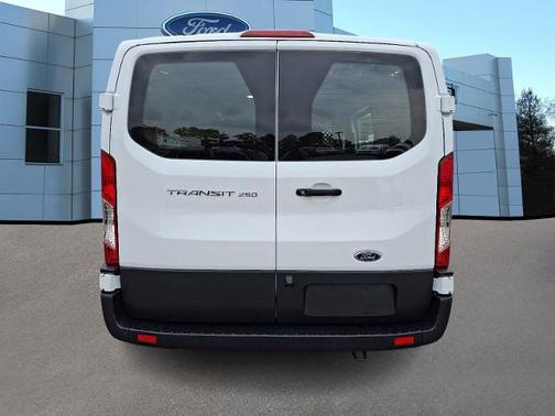 2023 Ford Transit-250