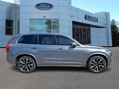 2020 Volvo XC90 T6 MOMENTUM 7 PASSENGER