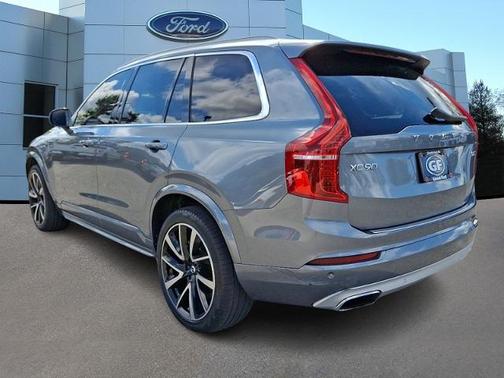2020 Volvo XC90 T6 MOMENTUM 7 PASSENGER