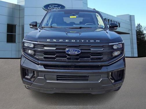 AGATE BLACK METALLIC 2025 Ford Expedition ACTIVE