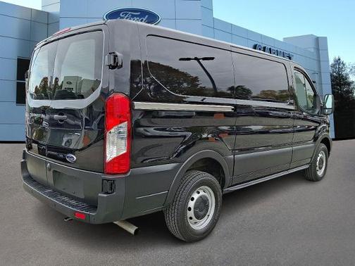 2023 Ford Transit-250 