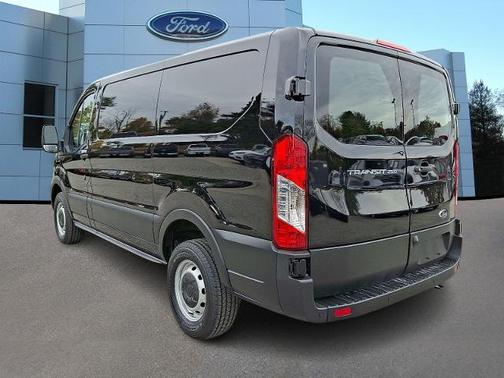 2023 Ford Transit-250 
