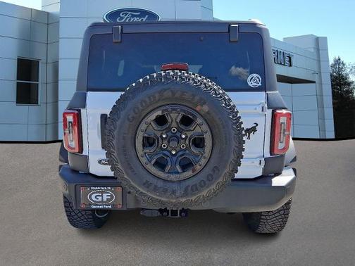 2023 Ford Bronco WILDTRAK