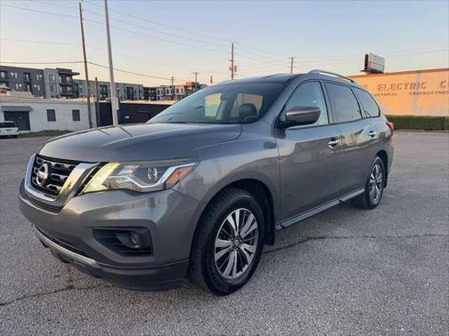 2017 Nissan Pathfinder SL