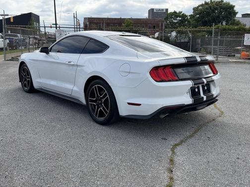 Oxford White 2020 Ford Mustang EcoBoost Premium