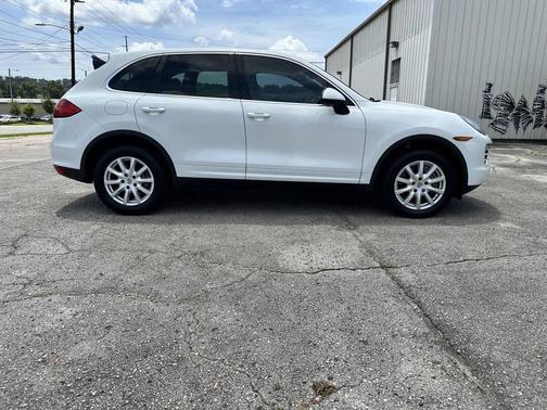 2013 Porsche Cayenne Cayenne