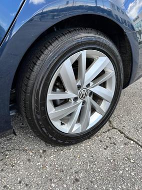 2018 Volkswagen Passat 2.0T SE