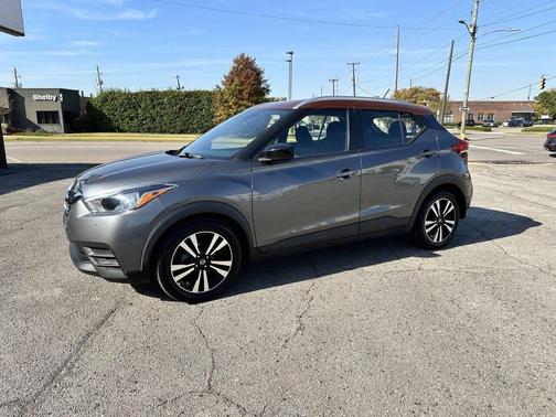 2020 Nissan Kicks SR